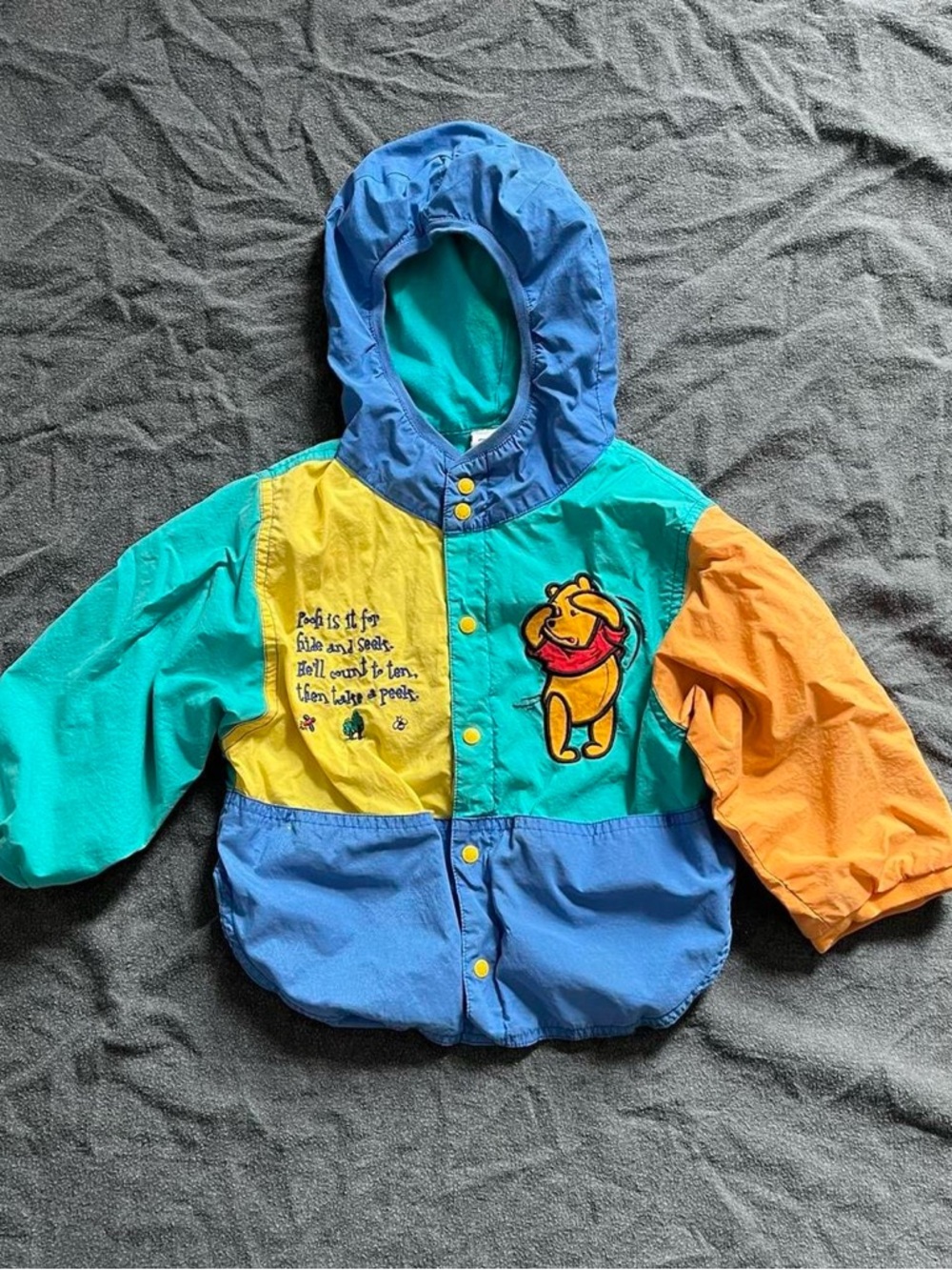 Disney vintage Winnie the Pooh hide and seek windbreaker jacket